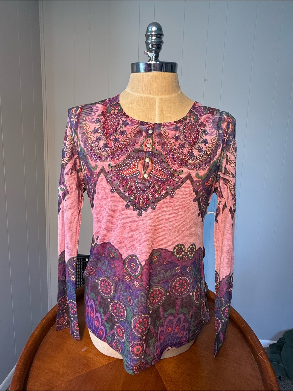 ONE WORLD Pink and Purple Paisley Long-Sleeve Scoop Neck Top Boho - Picture 2 of 4